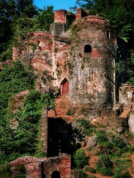 Rudkhan Castle